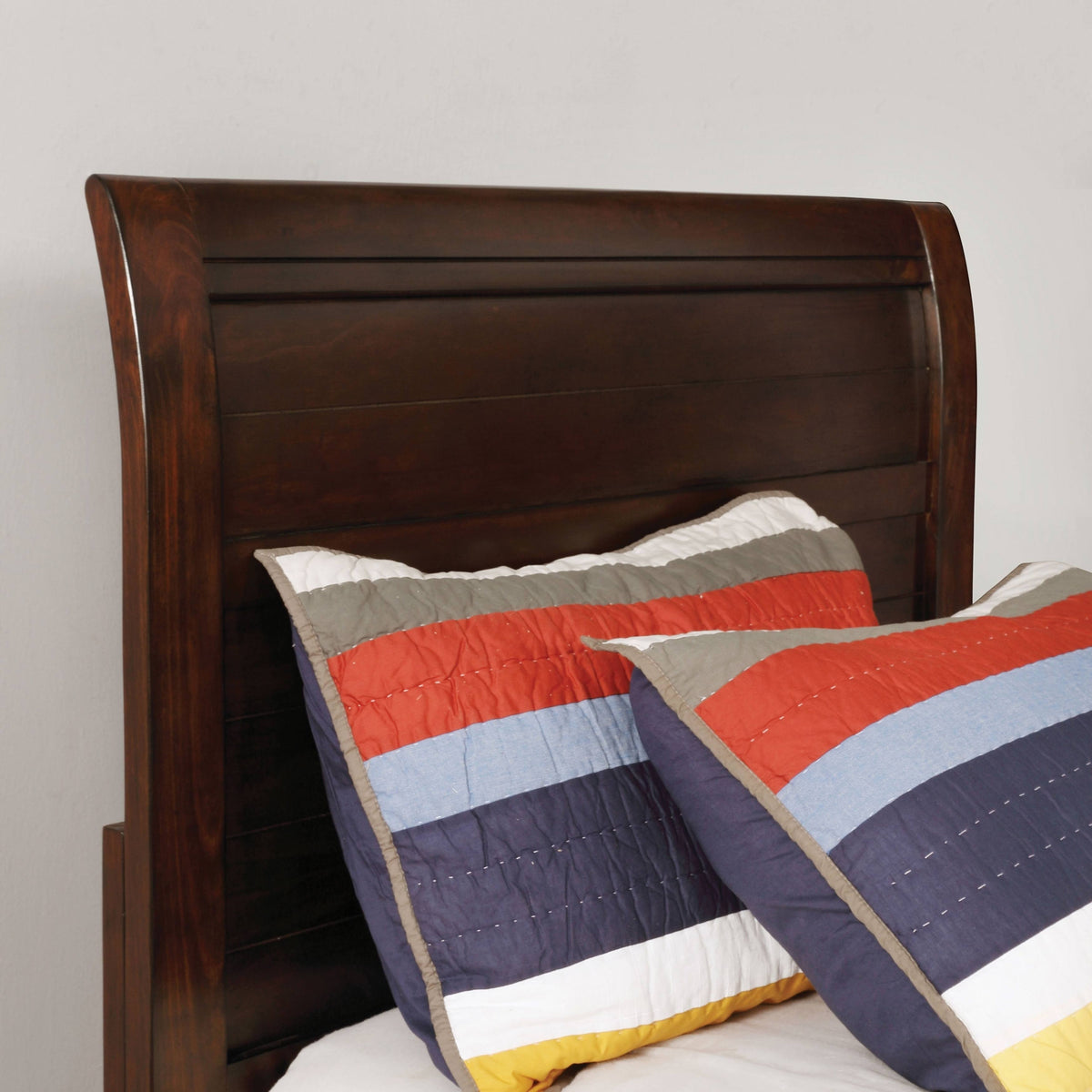 White Full Planked Bed K274950